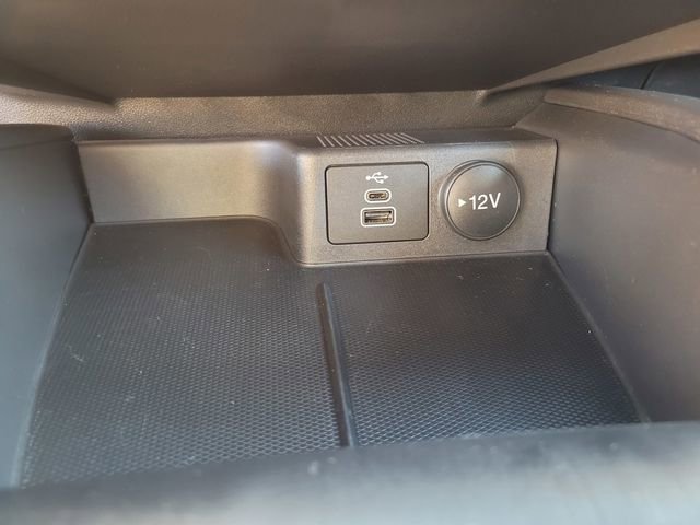 Used 2025 Ford Escape ST-Line w/ Equipment Group 301A image 24