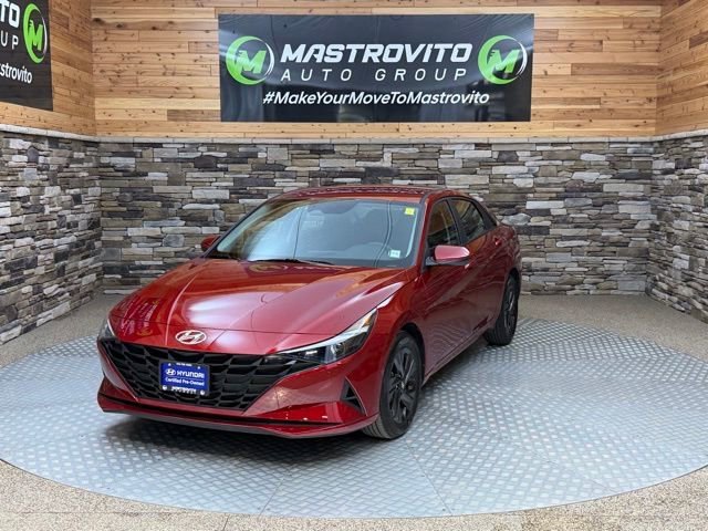 Used 2023 Hyundai Elantra SEL FWD image 4