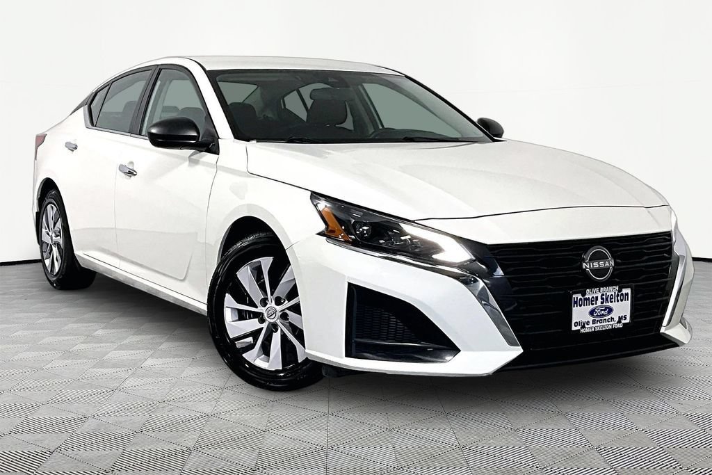 Used 2024 Nissan Altima 2.5 S
