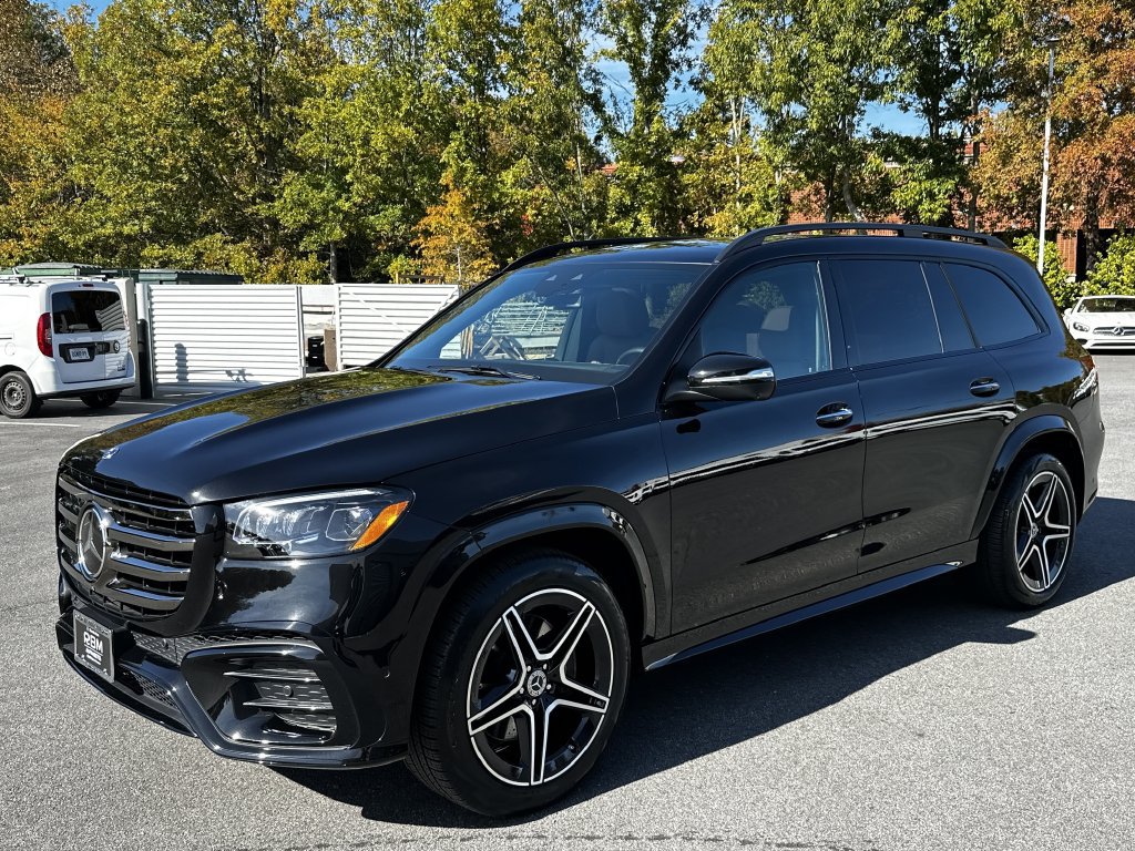 Certified 2025 Mercedes-Benz GLS 450 4MATIC w/ AMG Line Exterior image 3