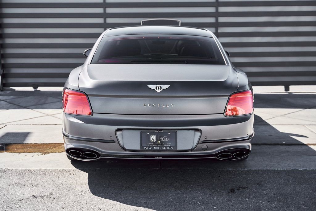Used 2023 Bentley Flying Spur V8 AWD/4WD image 16