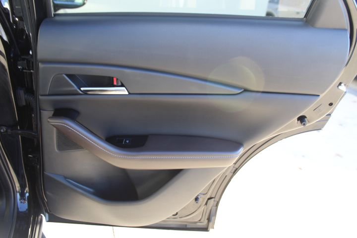 Certified 2025 MAZDA CX-30 AWD 2.5 S w/ Premium Package image 36