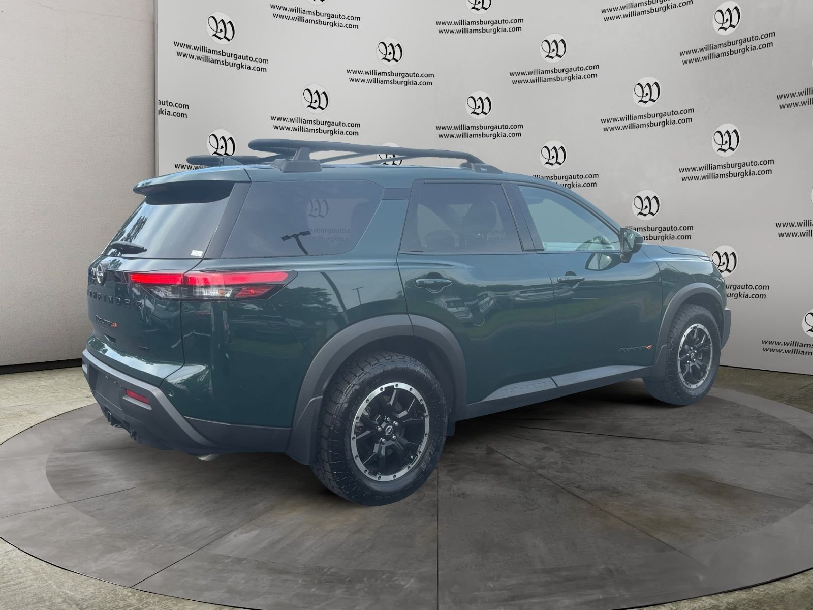 Used 2025 Nissan Pathfinder Rock Creek AWD/4WD image 5