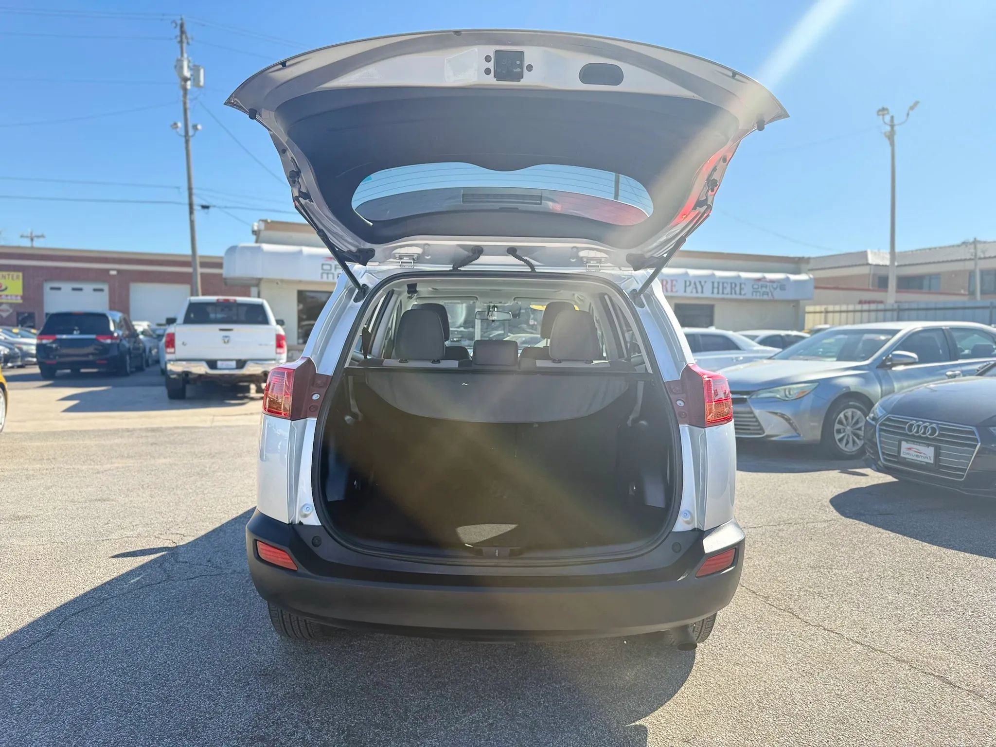 Used 2015 Toyota RAV4 XLE image 33