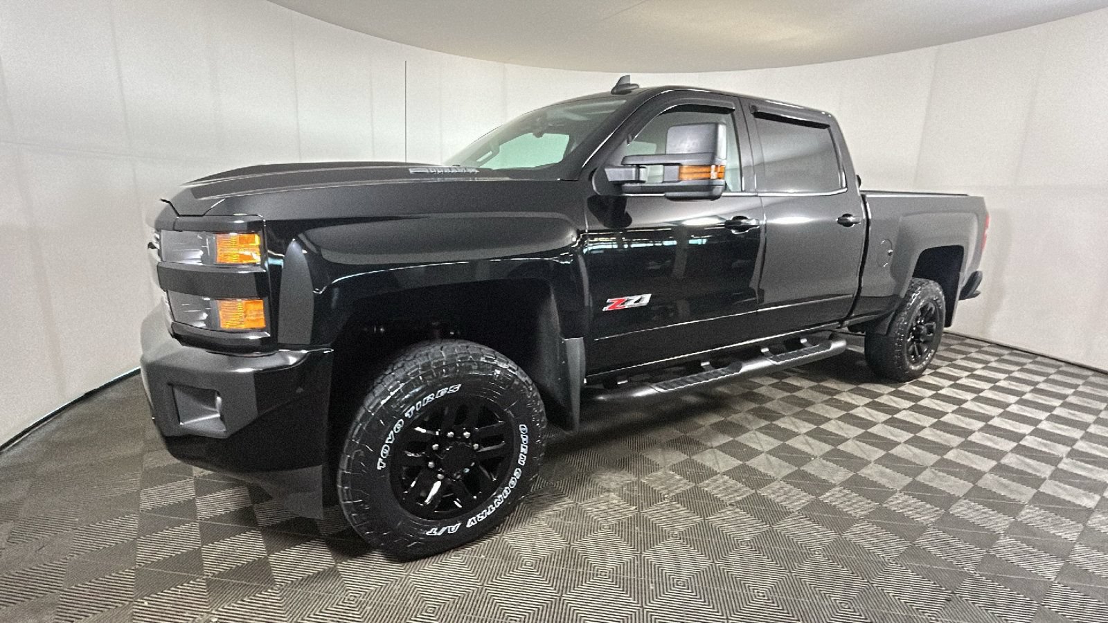 Used 2017 Chevrolet Silverado 2500 LTZ w/ Duramax Plus Package AWD/4WD image 8