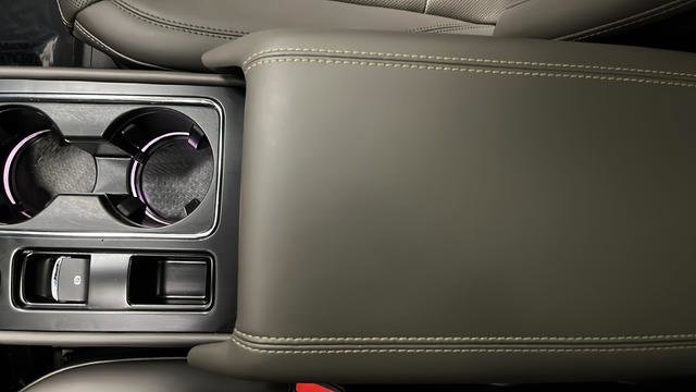 Used 2025 Lincoln Corsair Grand Touring image 20