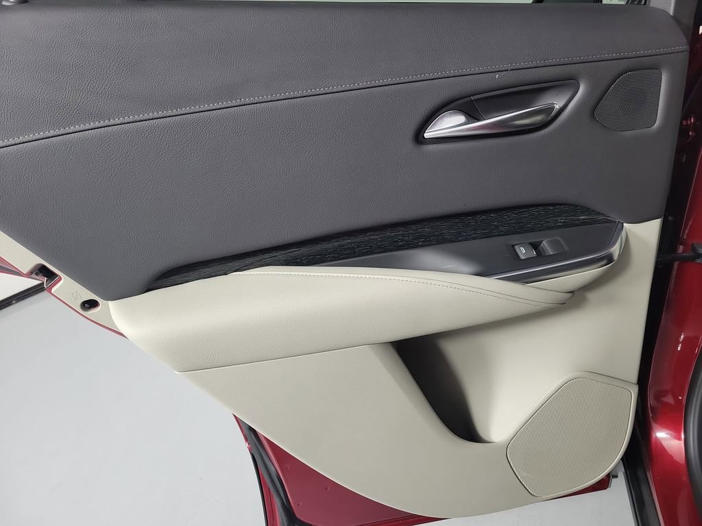 Used 2021 Cadillac XT4 Premium Luxury w/ Driver Awareness Package image 13