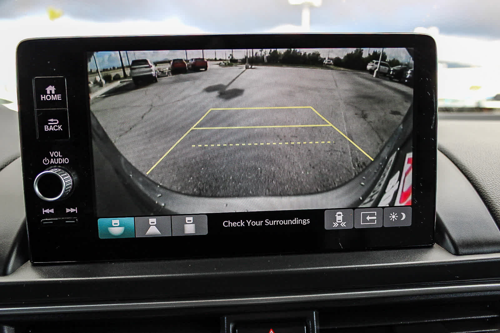 Certified 2025 Honda Pilot Touring image 23