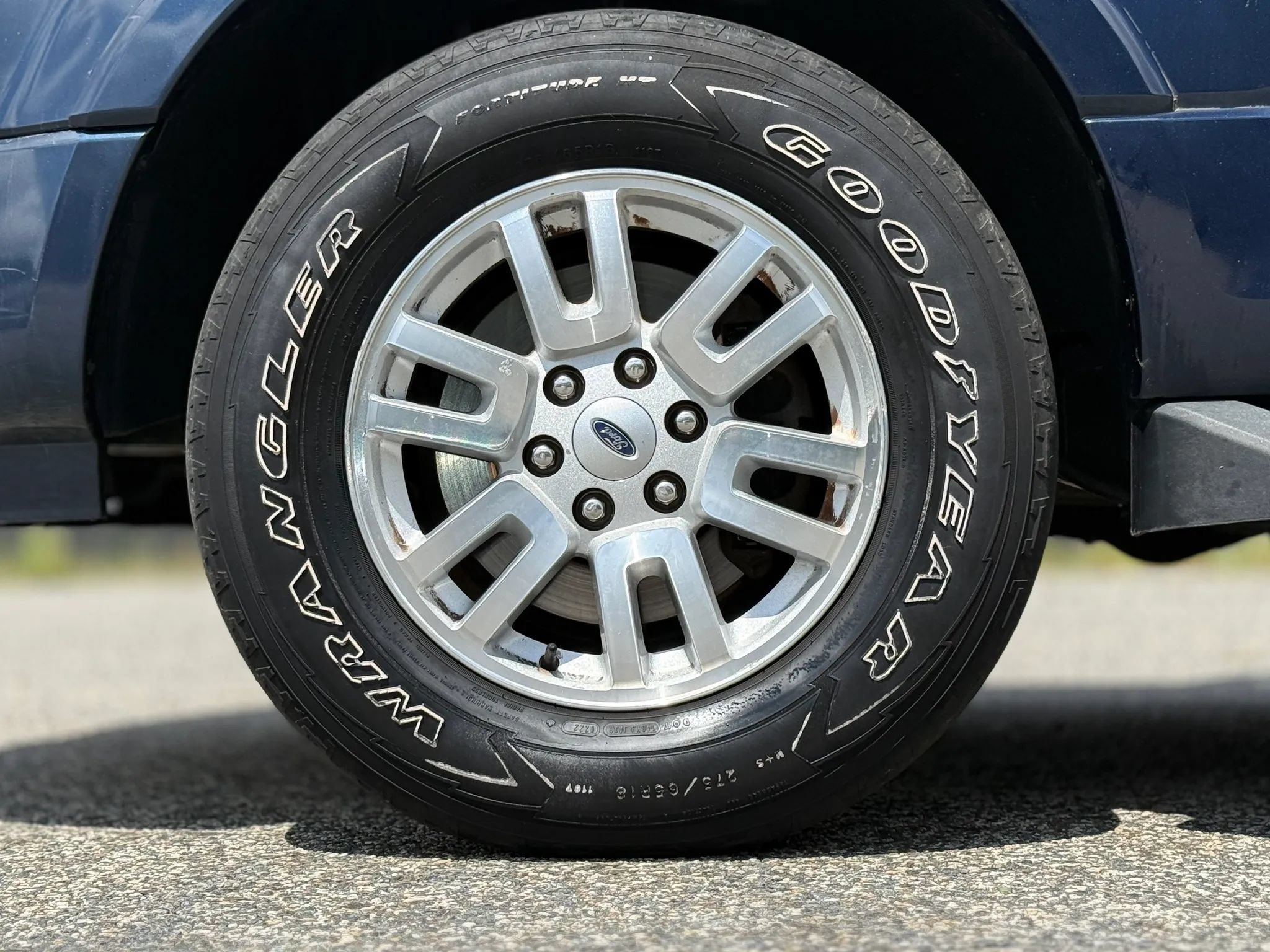 Used 2014 Ford Expedition XLT AWD/4WD image 30