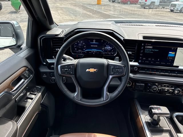 Used 2024 Chevrolet Silverado 1500 High Country w/ Technology Package AWD/4WD image 45