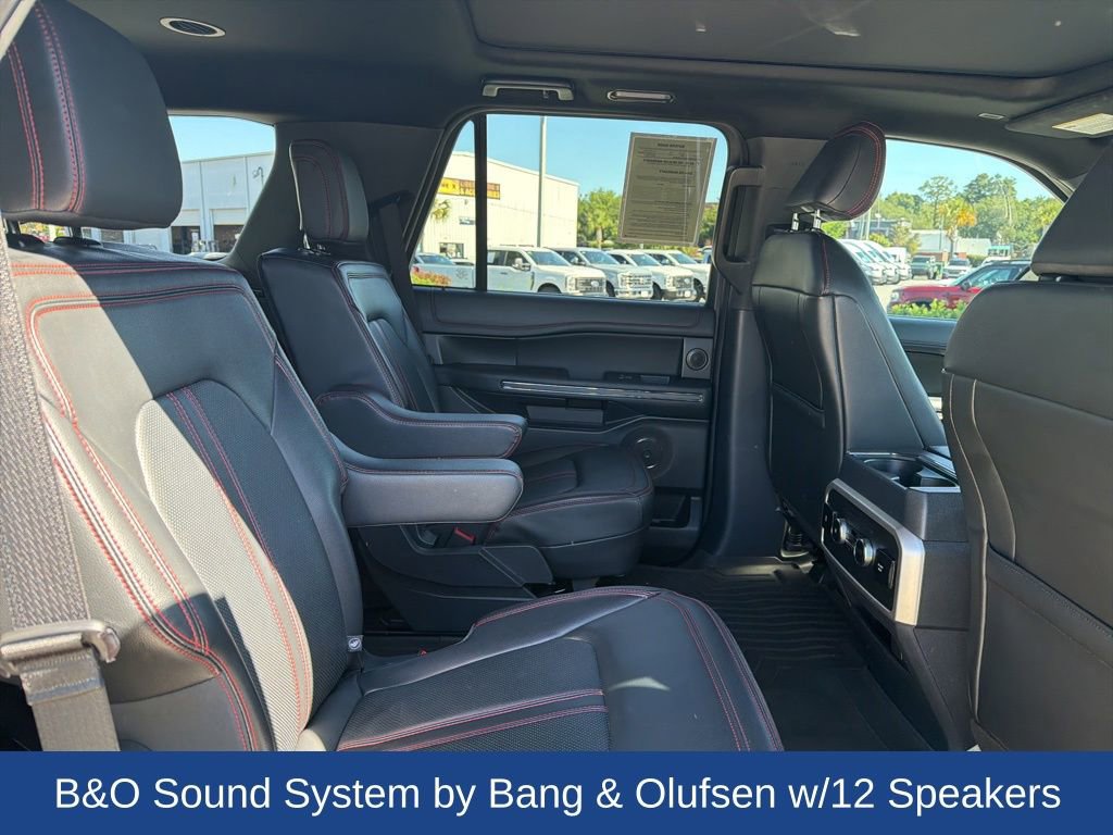 Used 2023 Ford Expedition Limited AWD/4WD image 15