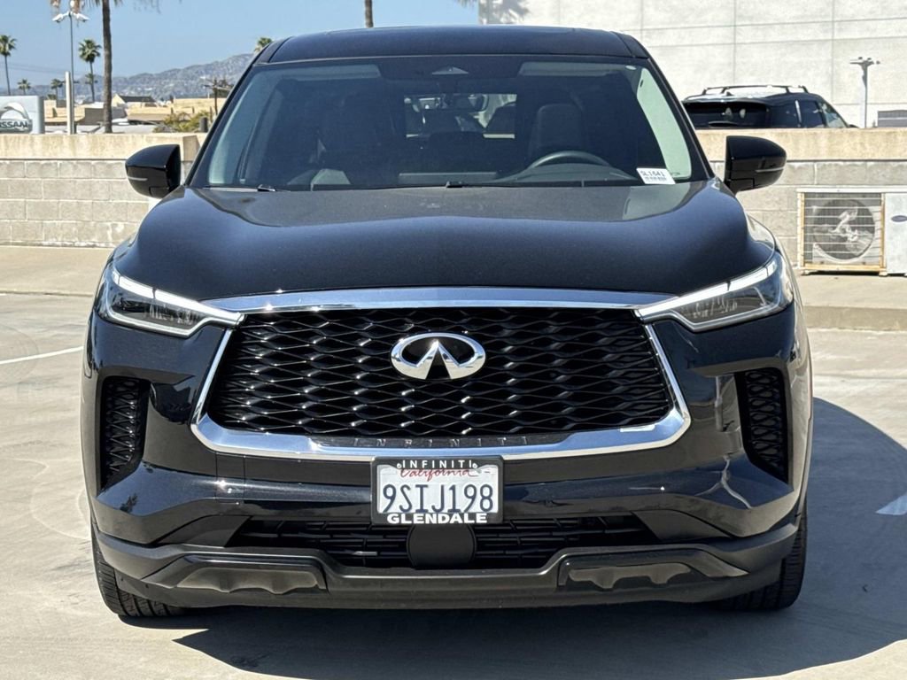 Certified 2025 INFINITI QX60 Pure image 3
