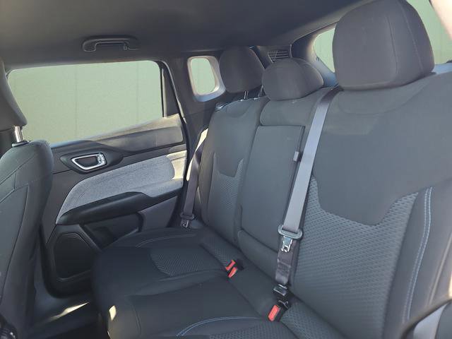 Used 2024 Jeep Compass Sport image 20