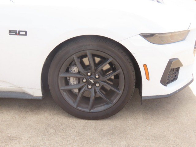 Used 2025 Ford Mustang GT Premium RWD image 7