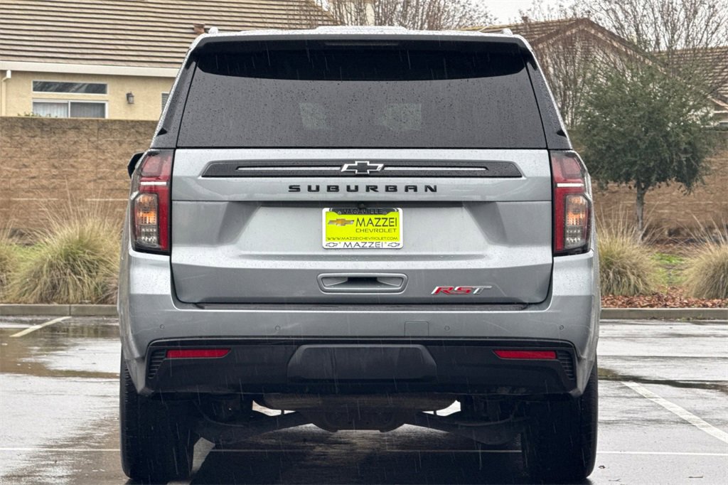 Used 2024 Chevrolet Suburban RST image 11