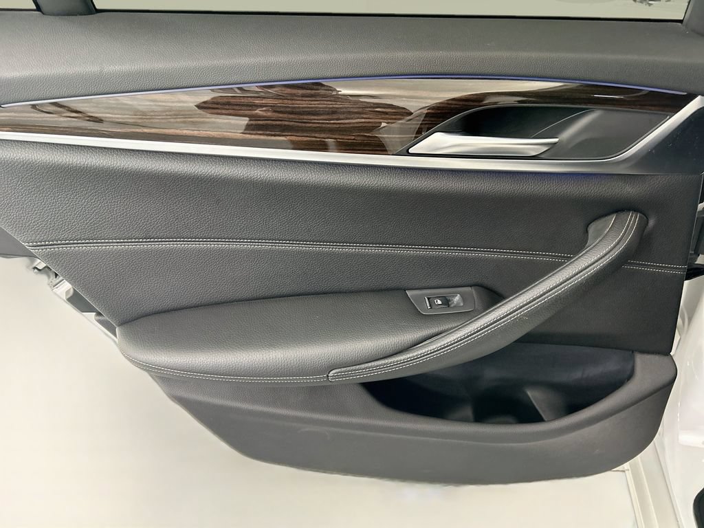 Used 2017 BMW 530i RWD image 24