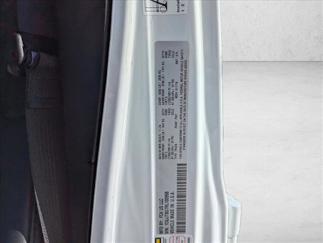 Used 2024 Jeep Gladiator Rubicon image 24