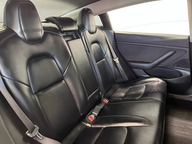 Used 2019 Tesla Model 3 Standard Range Plus image 13