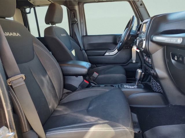 Used 2016 Jeep Wrangler Unlimited Sahara image 27