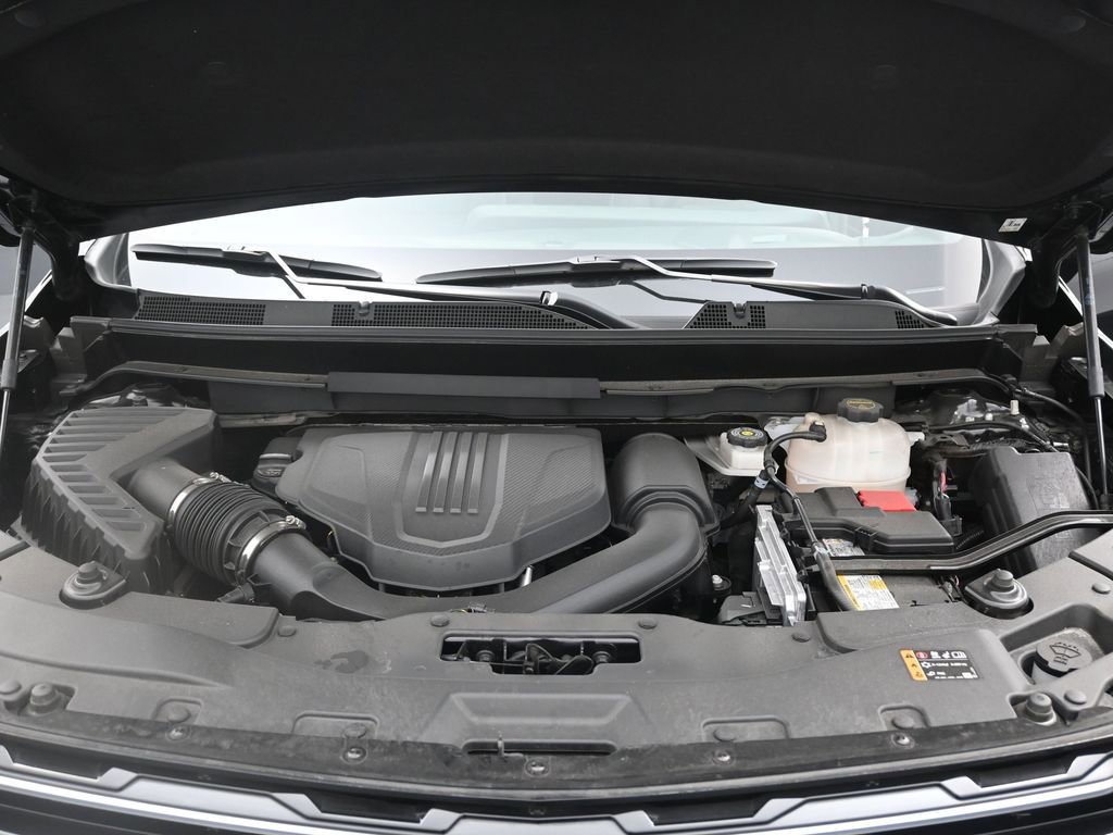 Used 2025 Chevrolet Traverse High Country image 11