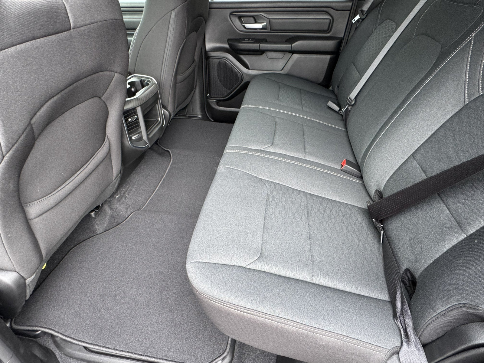 New 2026 RAM 1500 Express AWD/4WD image 21