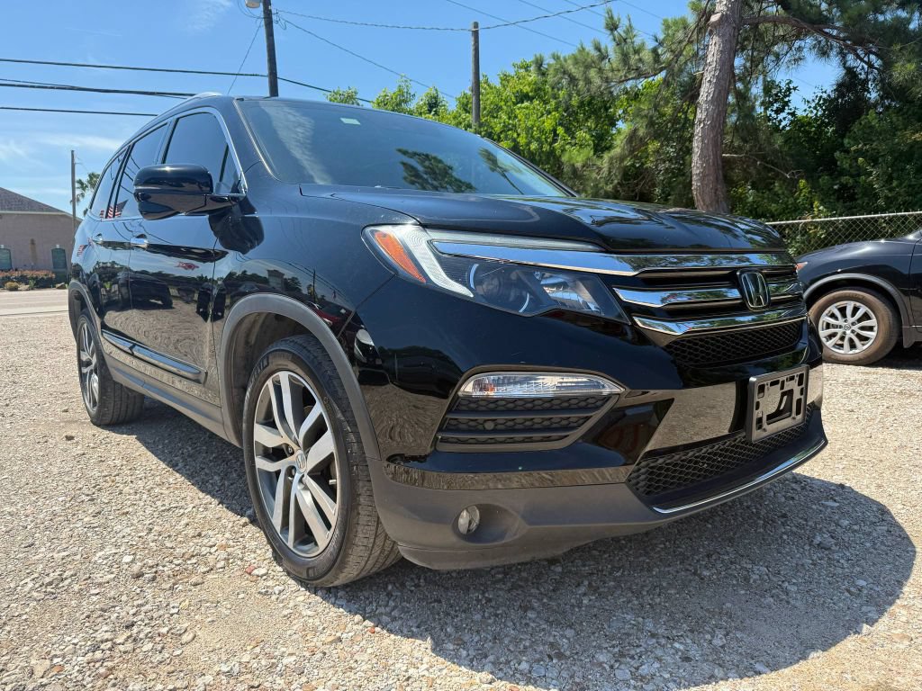 Used 2017 Honda Pilot Touring image 3
