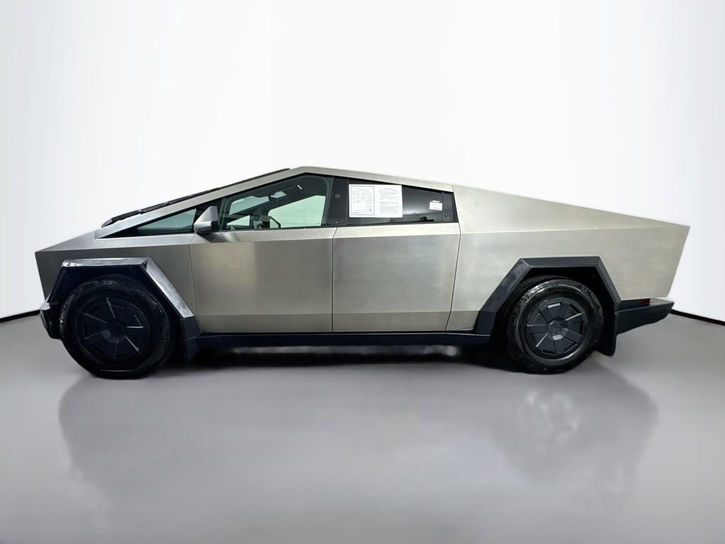 Used 2024 Tesla Cybertruck AWD Crew Cab image 8