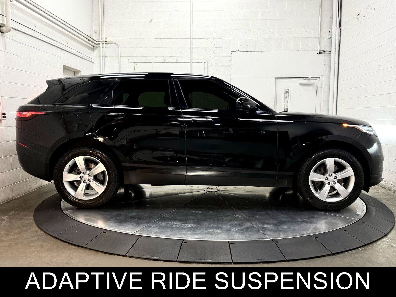 Used 2018 Land Rover Range Rover Velar S AWD/4WD image 9