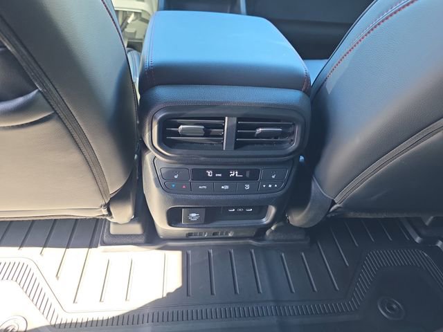 Certified 2025 Honda Pilot Black Edition image 33