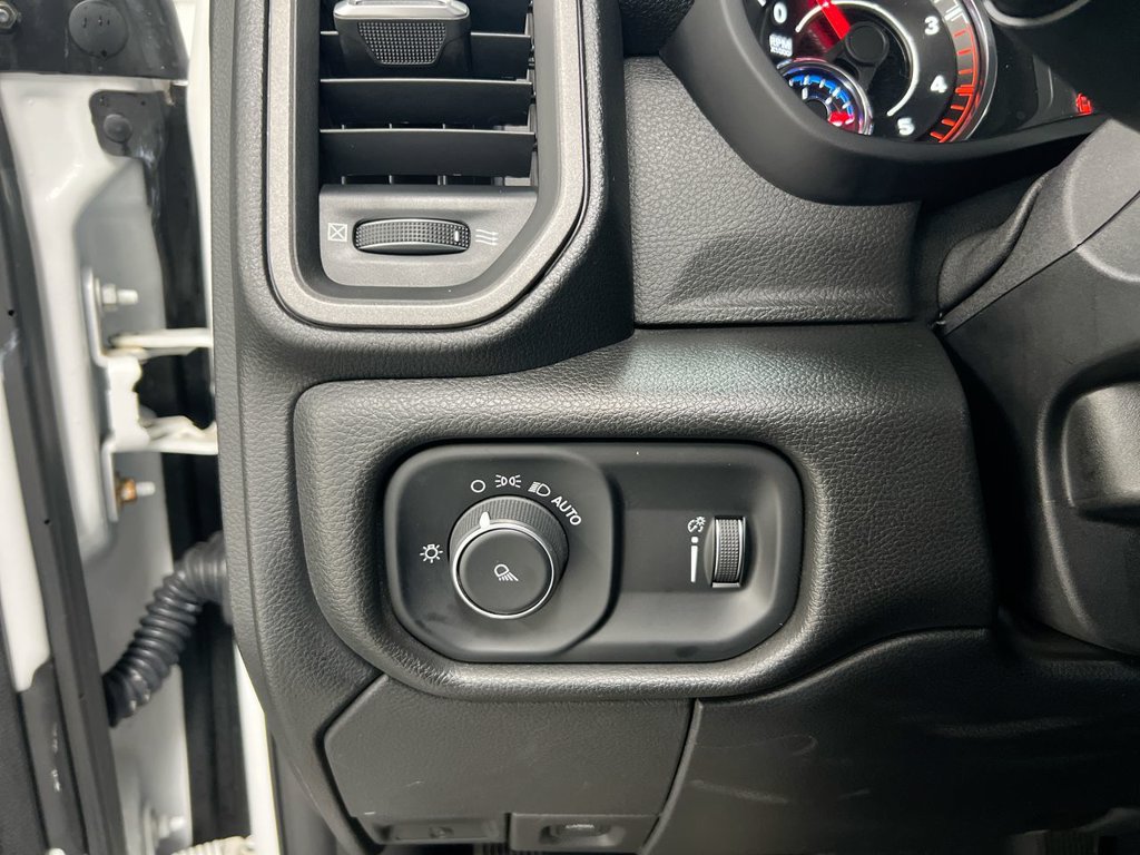 Used 2021 RAM 2500 Tradesman AWD/4WD image 18