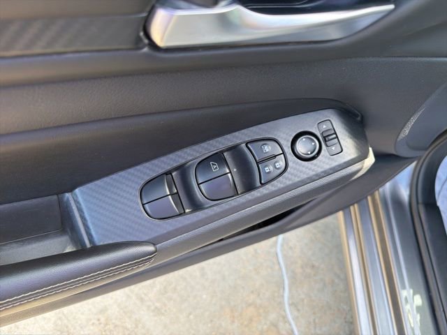 Used 2024 Nissan Altima 2.5 SV FWD image 11