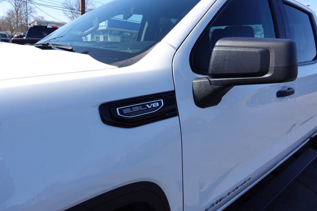 Used 2023 GMC Sierra 1500 Pro w/ Graphite Edition AWD/4WD image 10