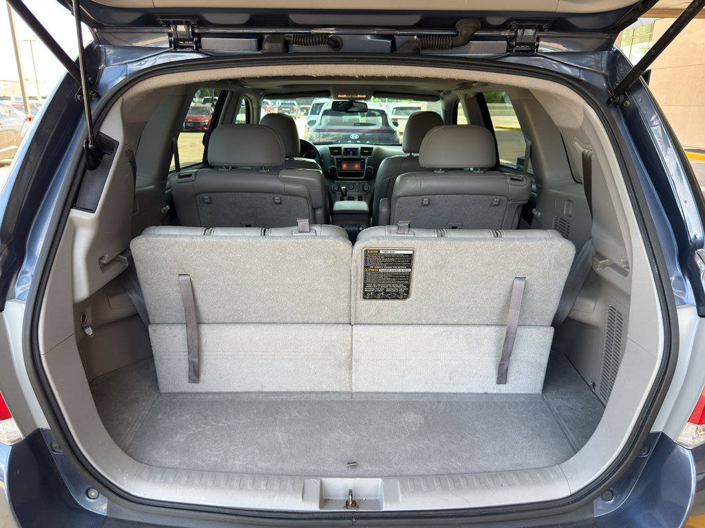 Used 2013 Toyota Highlander SE image 24