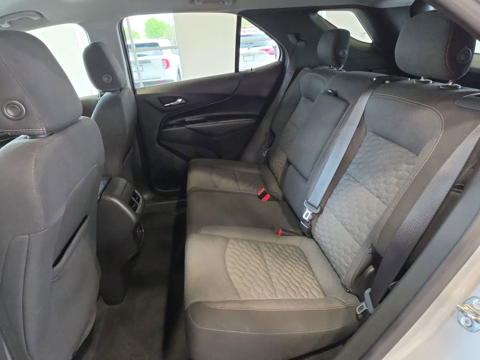 Used 2020 Chevrolet Equinox LT w/ Driver Convenience Package FWD image 29