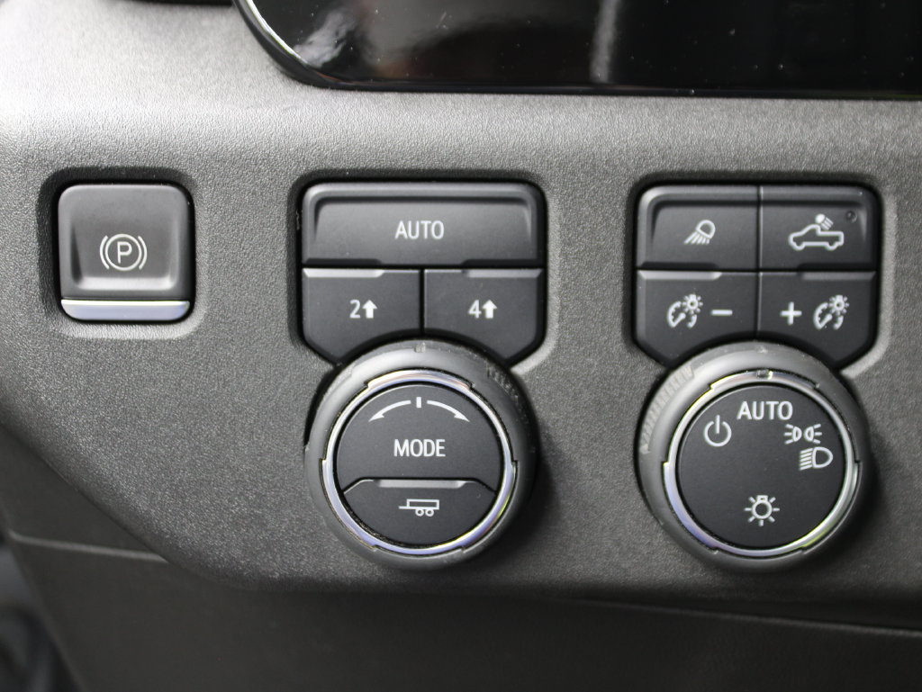 Used 2022 Chevrolet Silverado 1500 LT w/ Safety Package AWD/4WD image 55