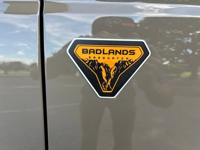 Used 2025 Ford Bronco Badlands AWD/4WD image 39