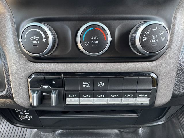 Used 2022 RAM 2500 Tradesman w/ Chrome Appearance Group image 28