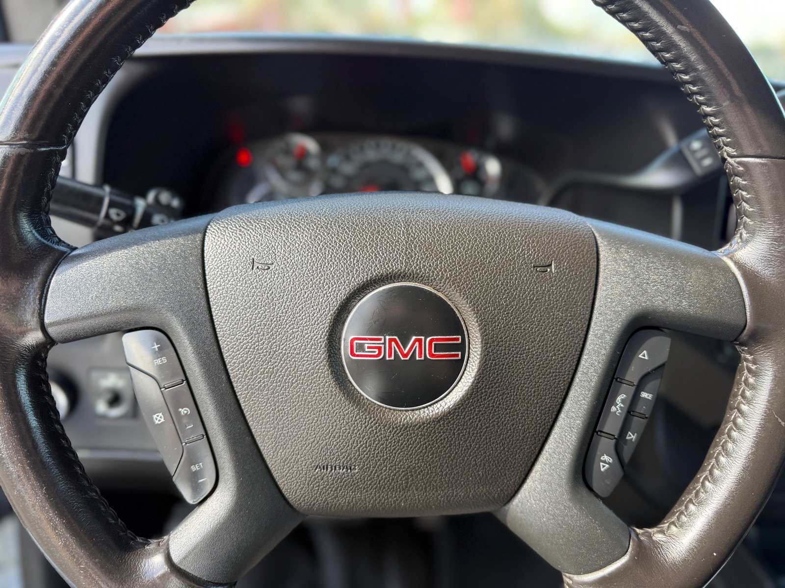 Used 2021 GMC Savana 2500 Extended w/ Driver Convenience Package image 31