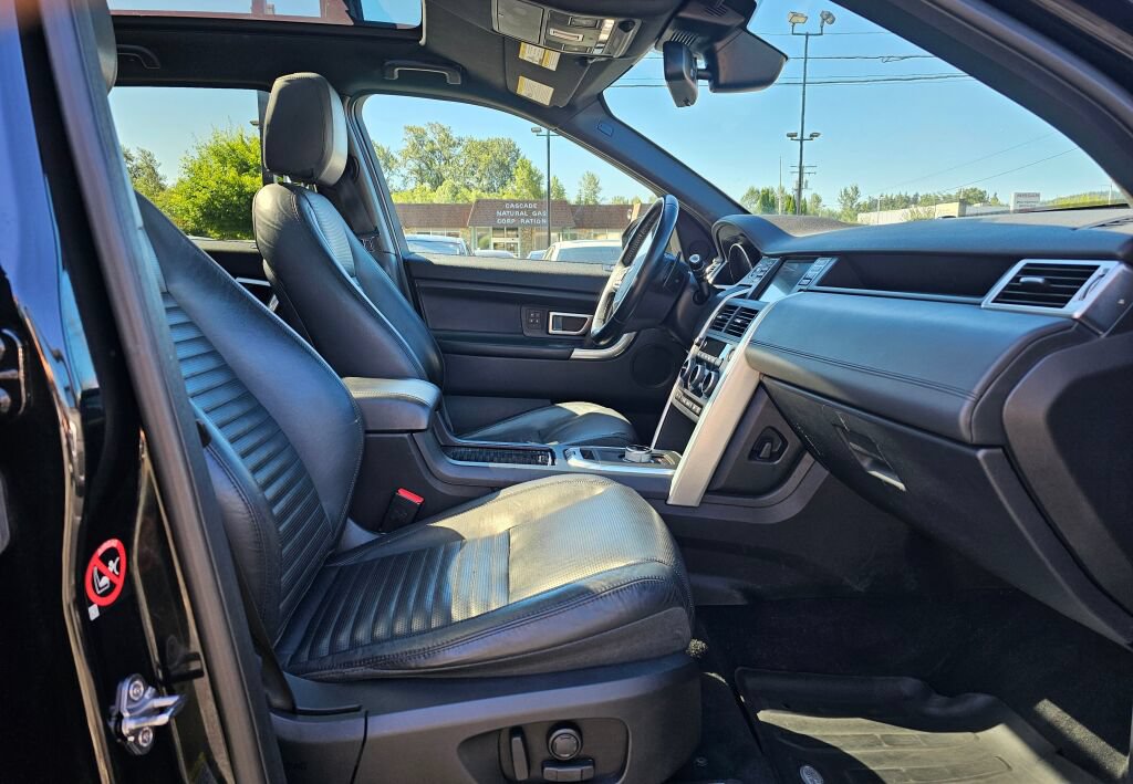 Used 2016 Land Rover Discovery Sport HSE Luxury AWD/4WD image 10