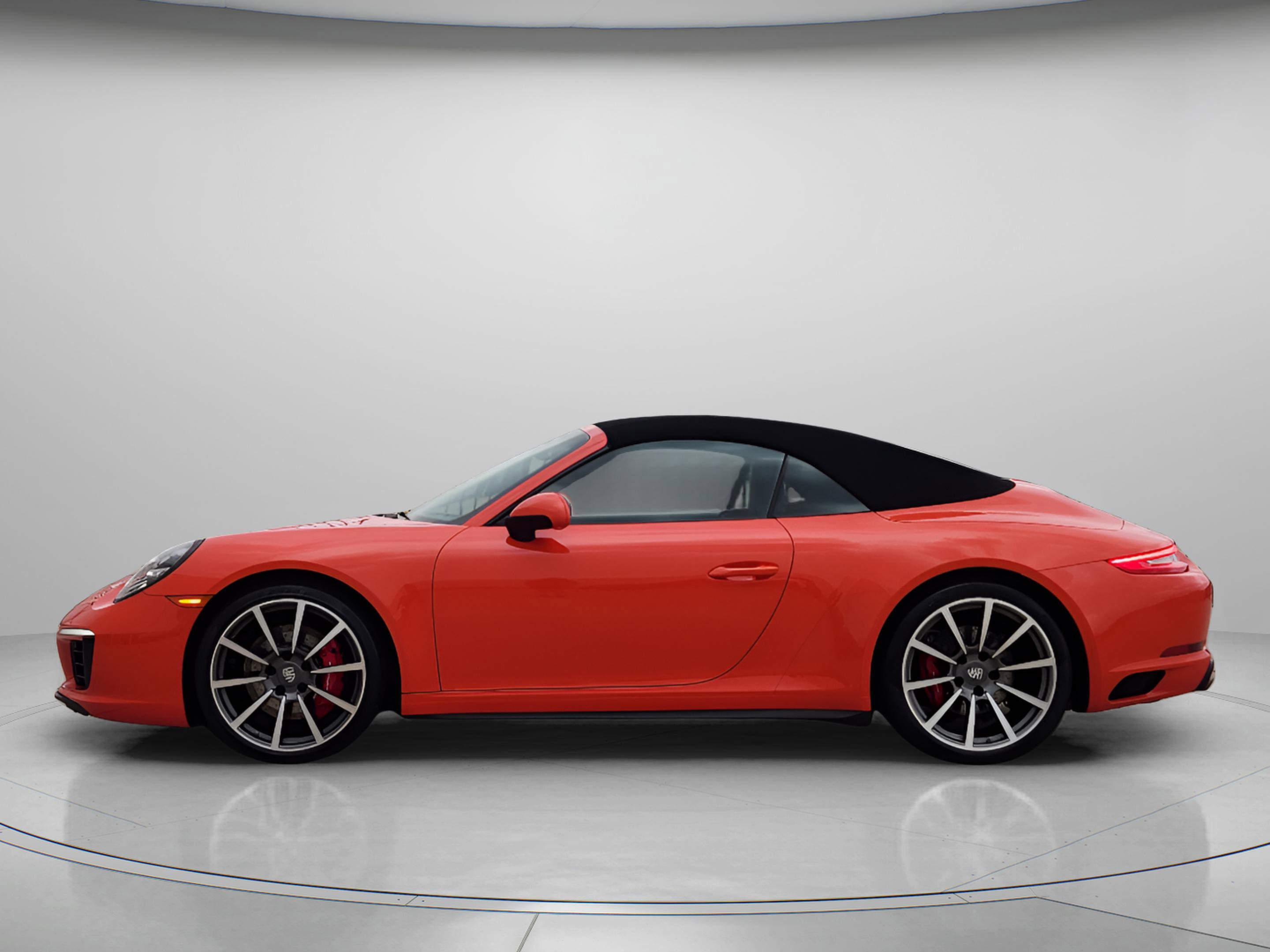 Used 2019 Porsche 911 Carrera 4S AWD/4WD image 2