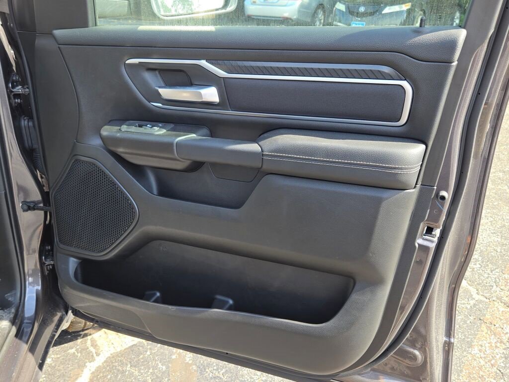 New 2026 RAM 1500 4x4 Crew Cab image 7