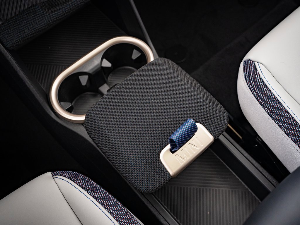 Certified 2025 MINI Cooper Countryman S image 31