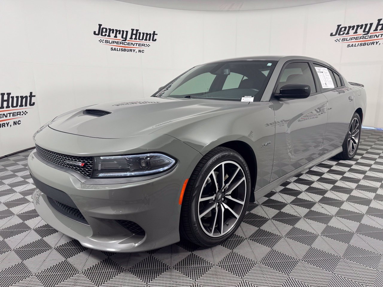Used 2023 Dodge Charger R/T w/ Harman/Kardon Audio Group RWD image 1