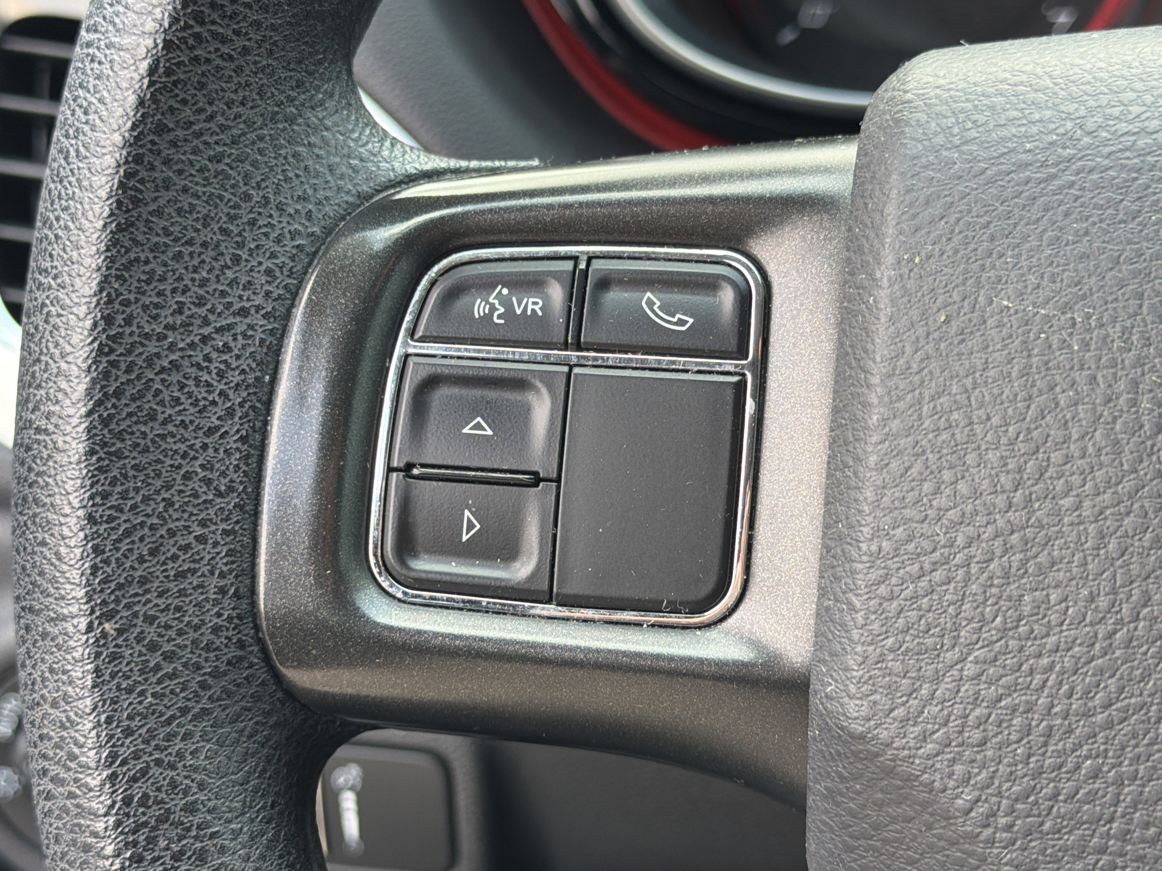 Used 2016 Dodge Dart SXT FWD image 25