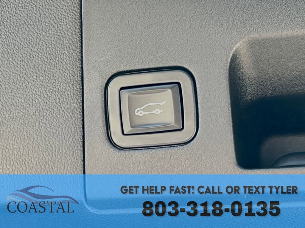 Used 2018 Cadillac XT5 Luxury w/ Driver Awareness Package image 23