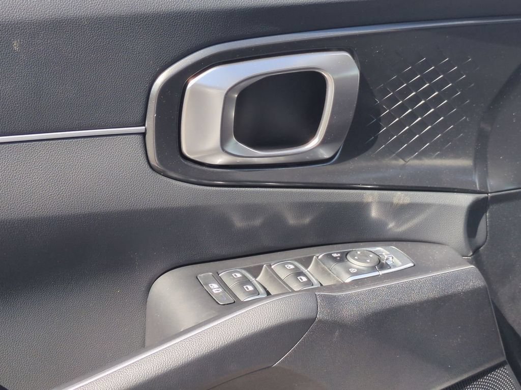 New 2026 Kia Sorento LX FWD image 23