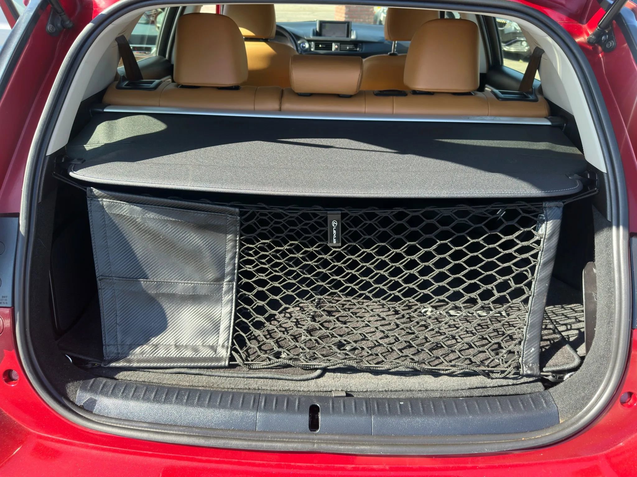 Used 2013 Lexus CT 200h w/ Premium Pkg w/Navigation FWD image 33