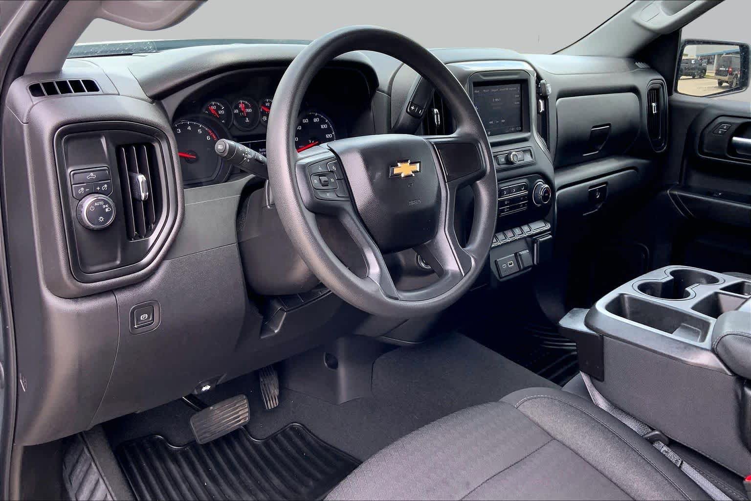 Used 2023 Chevrolet Silverado 1500 Custom RWD image 17