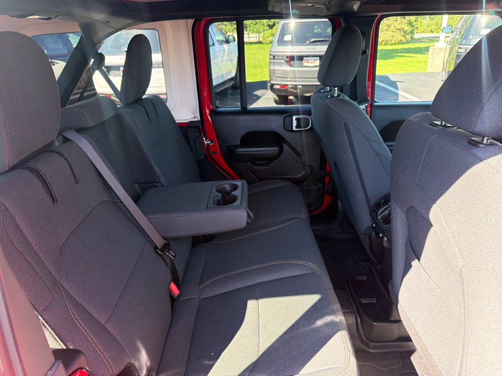Used 2025 Jeep Wrangler Unlimited Sport S 4xe AWD/4WD image 45