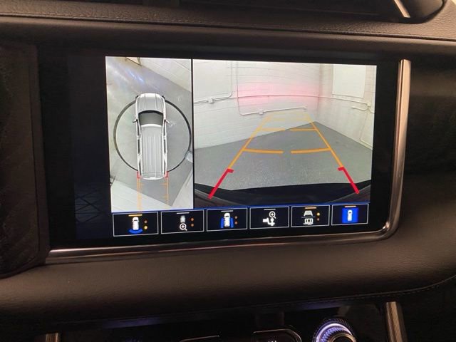 Used 2023 GMC Yukon Denali w/ Max Trailering Package image 12